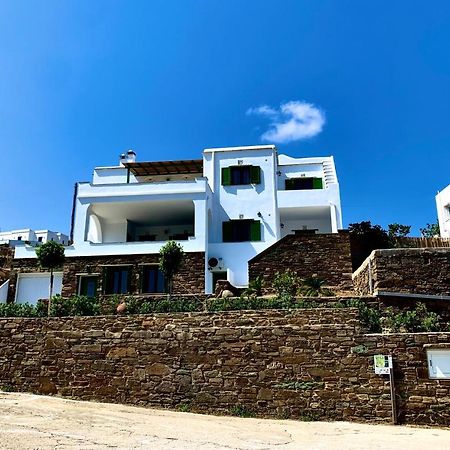 Komis Crown - Luxury Apartments Komi  ภายนอก รูปภาพ